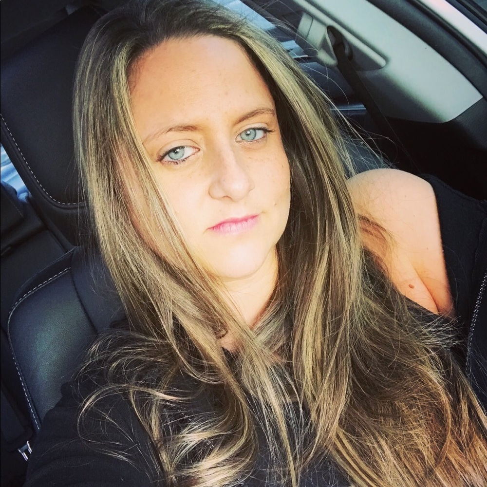Meet your Posher, Nikki